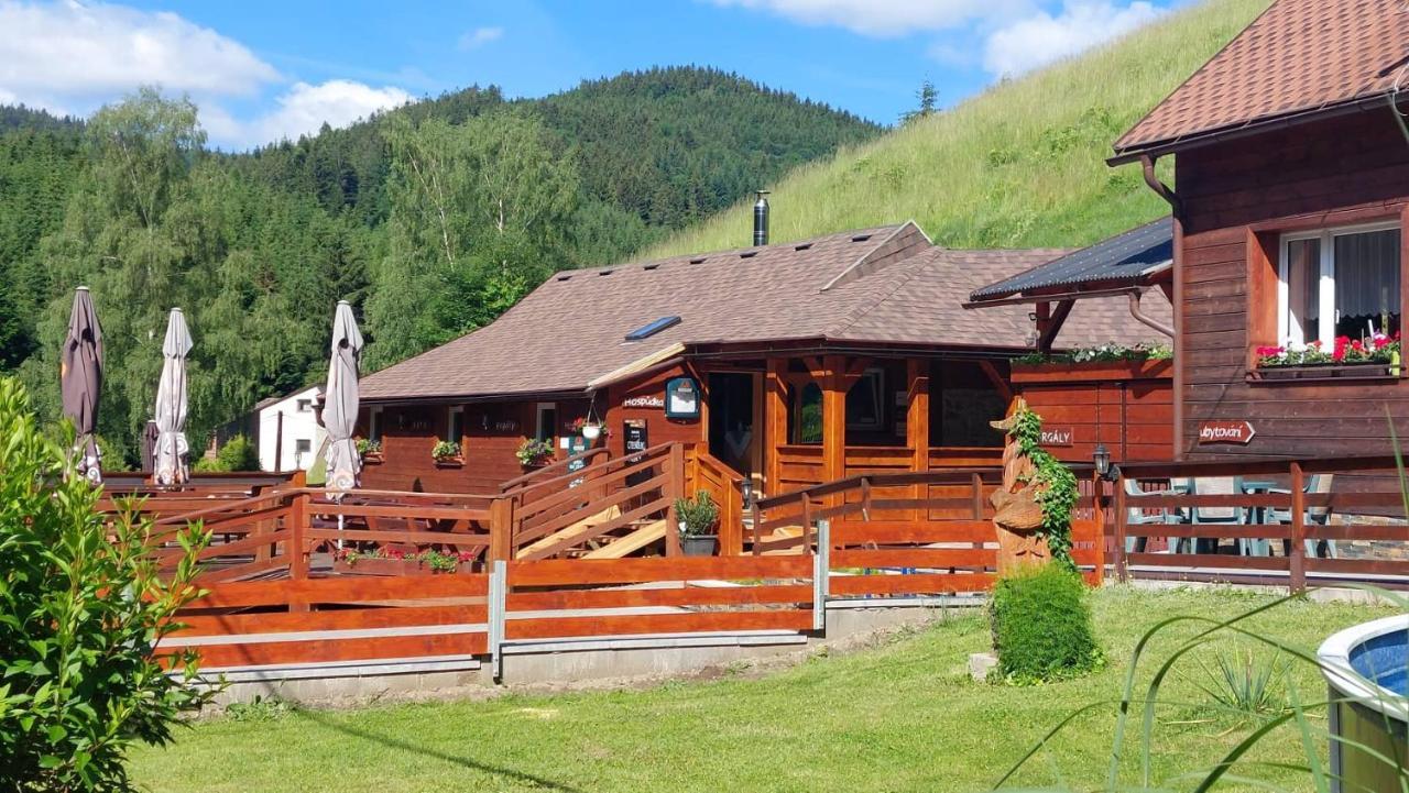 U Vesele Lisky Hotel Hutisko Kültér fotó