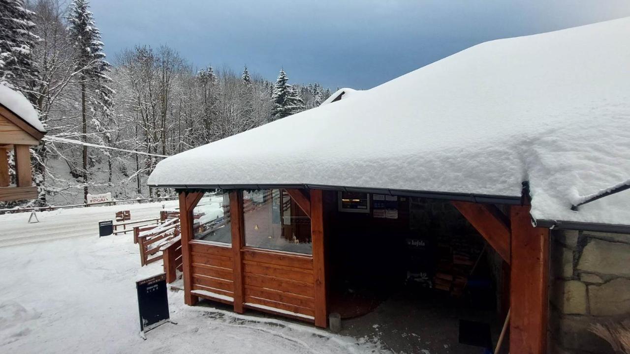 U Vesele Lisky Hotel Hutisko Kültér fotó