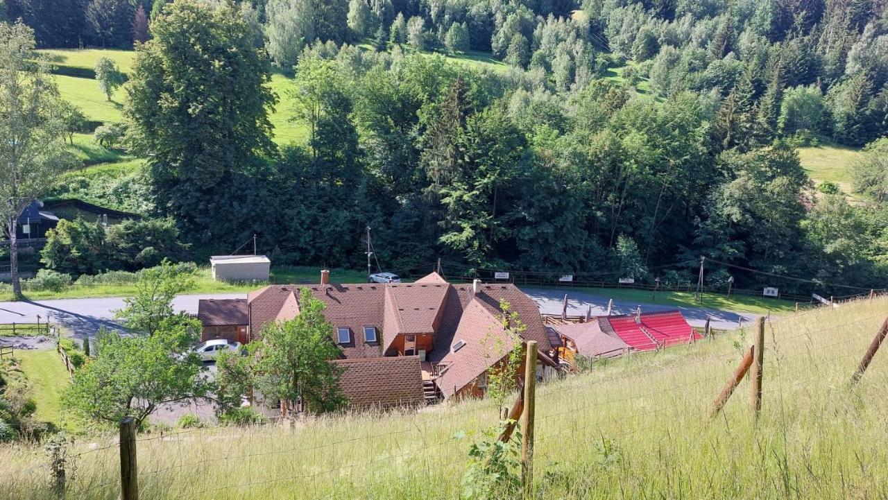 U Vesele Lisky Hotel Hutisko Kültér fotó
