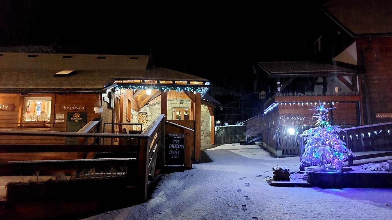 U Vesele Lisky Hotel Hutisko Kültér fotó