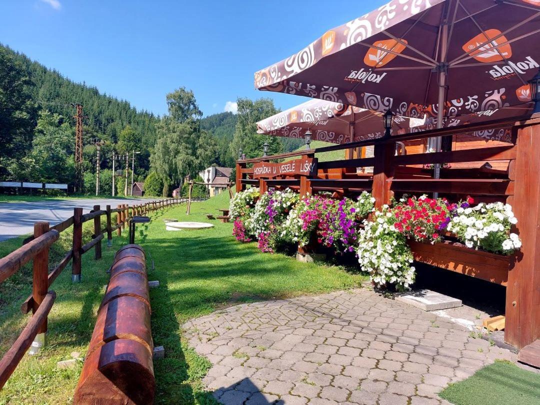U Vesele Lisky Hotel Hutisko Kültér fotó