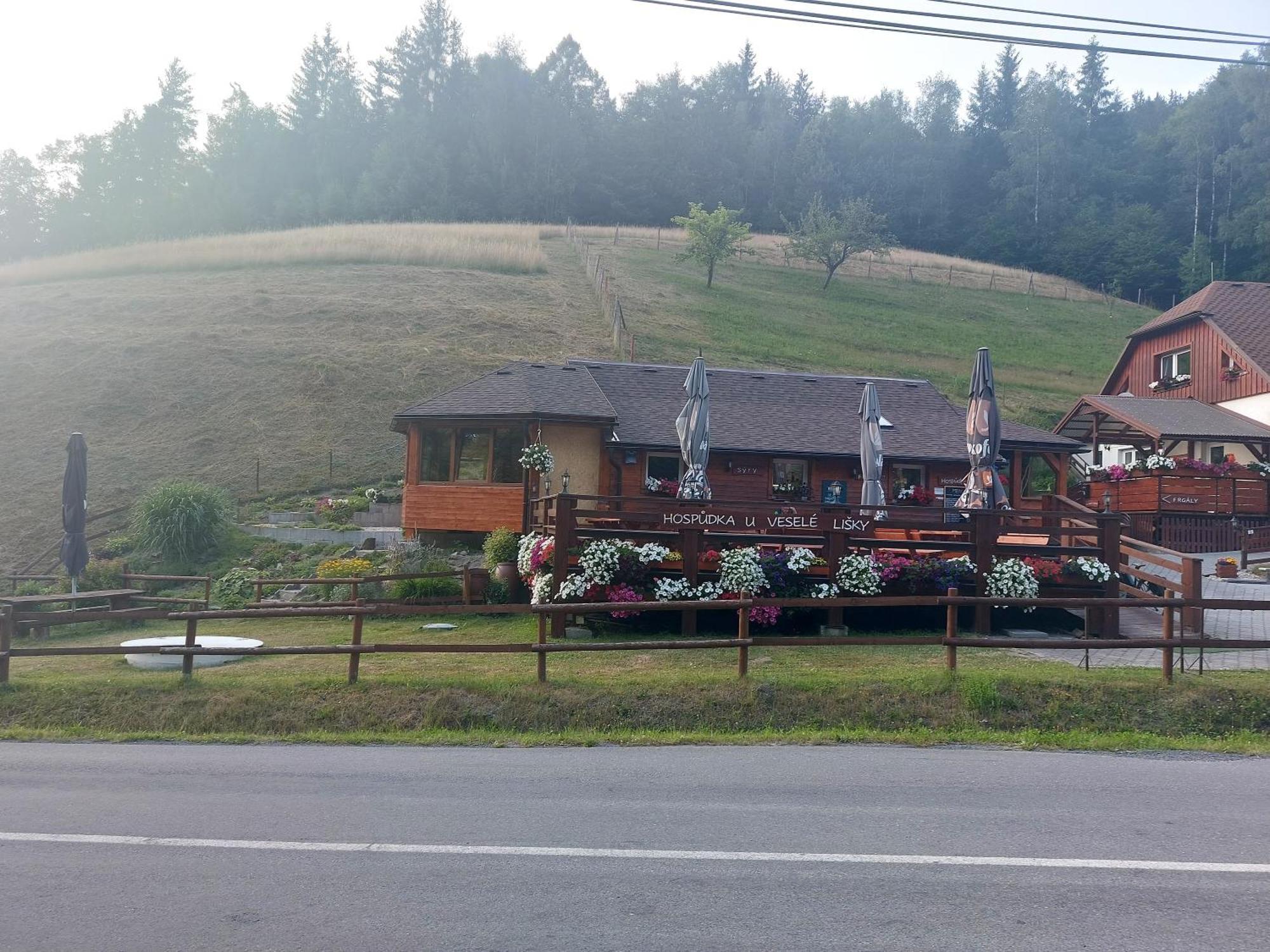 U Vesele Lisky Hotel Hutisko Kültér fotó
