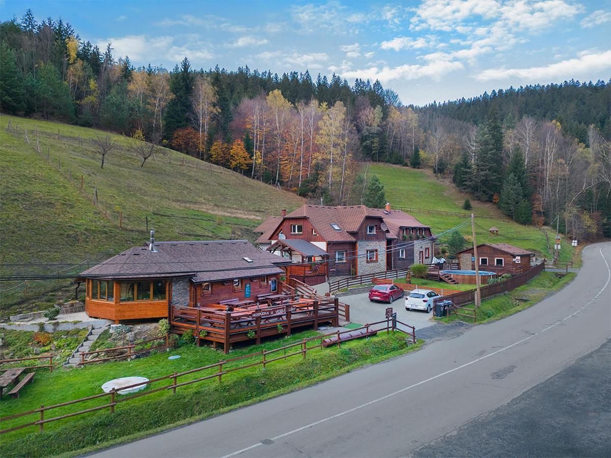 U Vesele Lisky Hotel Hutisko Kültér fotó